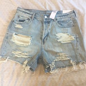 American Eagle 90s Boyfriend Mid-length Shorts